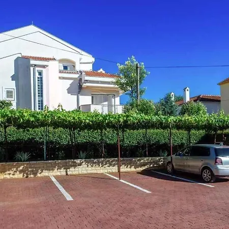 One-bedroom In Zadar Iii Appartamento *